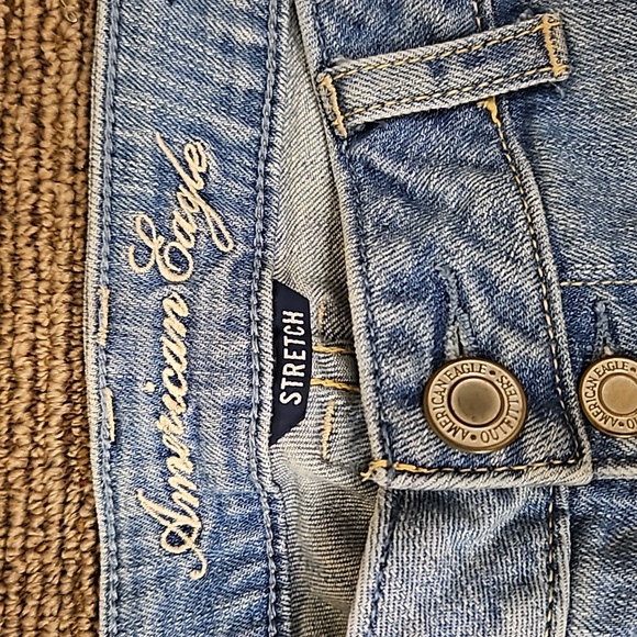 American Eagle light denim jeans - Picture 3 of 7